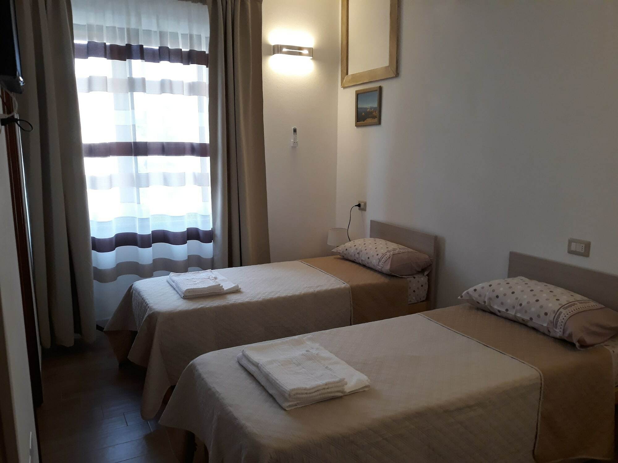 Al Pez Exclusive Rooms Олбия Екстериор снимка